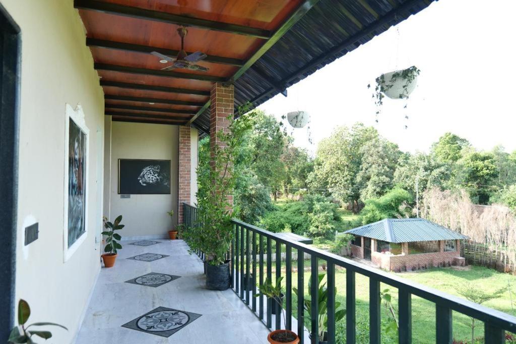 Jewel Of Jungle Apartment Tala  Exterior photo